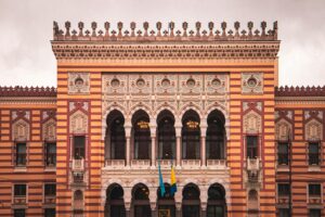 pexels-emine-gizem-806264421-32801874-300x200 Saraybosna Gezilecek Yerler ve Gezi Rehberi